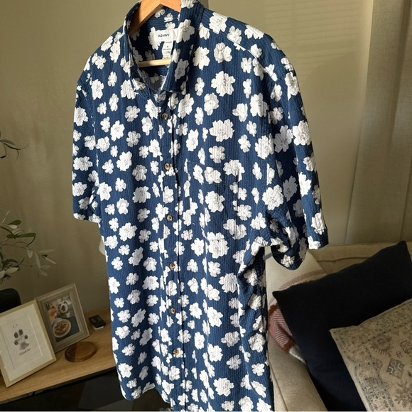 Old Navy Blue Collar Shirt - White Floral Hawaiian XL Slim-Fit 100% Cotton - Picture 3 of 7